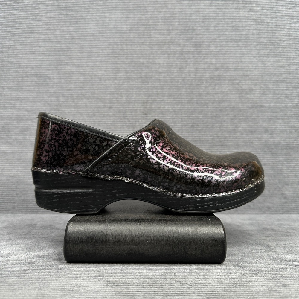 Dansko Professional Clogs Womens 40 Patent Leather Purple Black Splatter Shoes‎